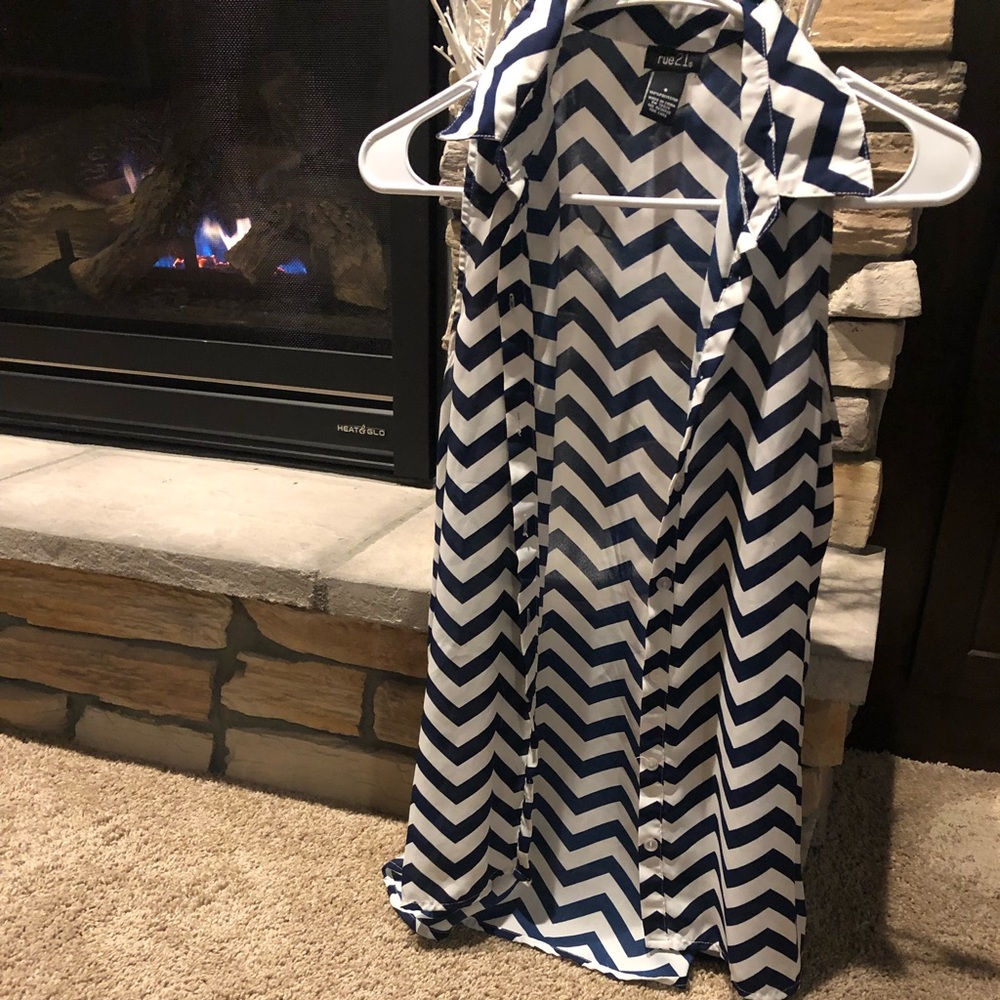 Rue 21 sleeveless blouse